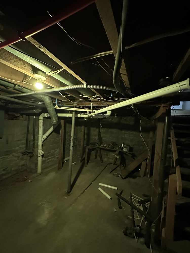 Slide of Leasher’s Home Solutions