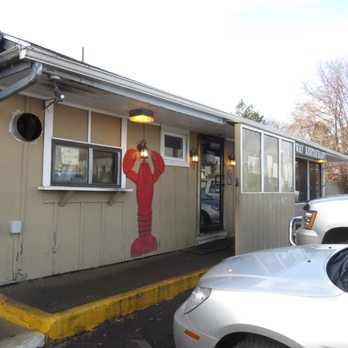 The Causeway Restaurant - The Causeway Restaurant 12/2016 - Seafood Near Me - Gloucester, Massachusetts The Causeway Restaurant - The Causeway Restaurant 12/2016 - Seafood Near Me - Gloucester, Massachusetts