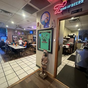 Sally's On Broadway - American Near Me - Springville, Iowa Sally's On Broadway - American Near Me - Springville, Iowa