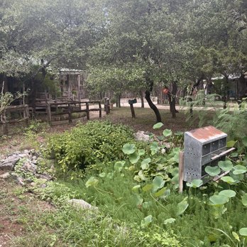 Rustic Barnyard - Vacation Rentals Near Me - San Marcos, Texas Rustic Barnyard - Vacation Rentals Near Me - San Marcos, Texas