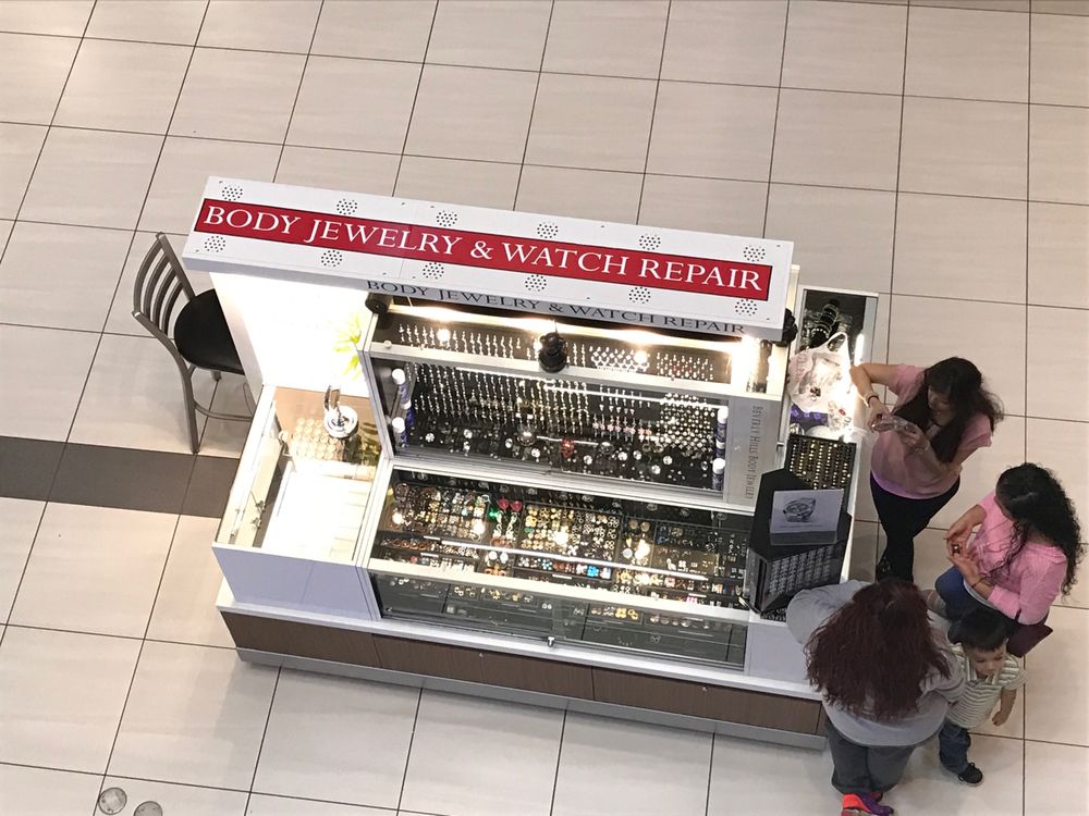BEVERLY HILLS BODY JEWELRY Updated July 2024 5 Woodfield Mall