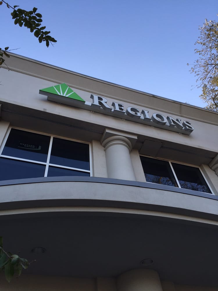 REGIONS BANK Updated October 2024 4128 W Kennedy Blvd, Tampa