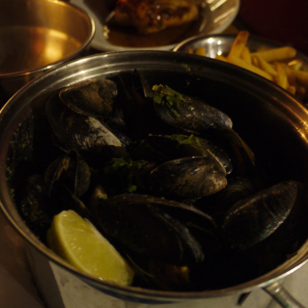 Belgo Centraal - Herb & garlic moules: Sage, thyme, rosemary, garlic and butter - Belgian Near Me - London, XGL Belgo Centraal - Herb & garlic moules: Sage, thyme, rosemary, garlic and butter - Belgian Near Me - London, XGL
