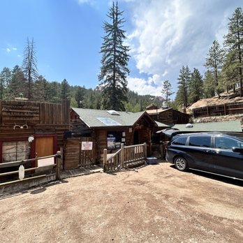 Bucksnort Saloon - Here's the entrance, up a winding road through Sphinx Park! - American Near Me - Pine, Colorado