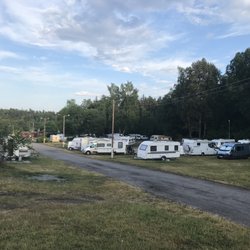 Rösjöns Bad och Camping - Minimum 4 m from neighbour