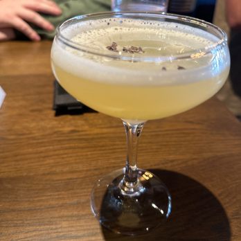 Freely Taproom & Kitchen - Bees knees - Beer Bar Near Me - Tempe, Arizona Freely Taproom & Kitchen - Bees knees - Beer Bar Near Me - Tempe, Arizona