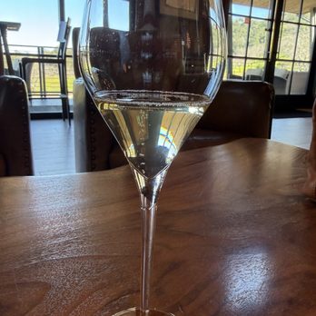 Adelaida Vineyards & Winery - Nice sparkling - Wineries Near Me - Paso Robles, California Adelaida Vineyards & Winery - Nice sparkling - Wineries Near Me - Paso Robles, California