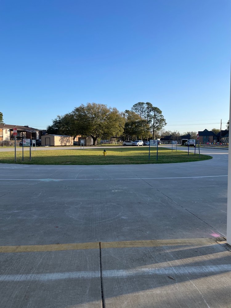 WOODVALE ELEMENTARY SCHOOL Updated May 2024 100 Leon Dr, Lafayette
