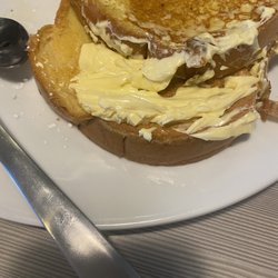 Perkins American Food - Nasty butter all over my sisters French toast