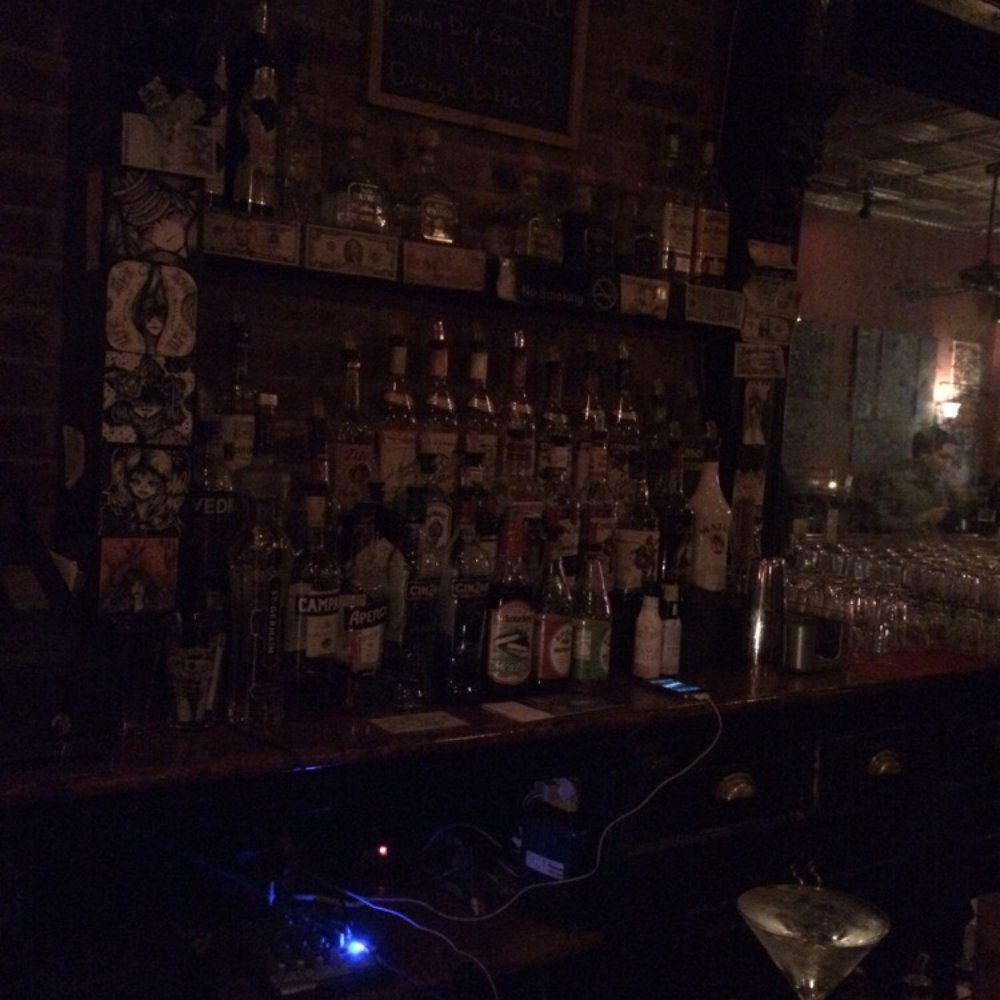 Dominie's - Bar - - Pubs Near Me - Astoria, New York