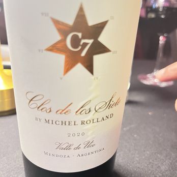 Mangia E Bevi - Very good wine - Italian Near Me - Massapequa Park, New York