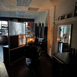 Woodys Barbershop