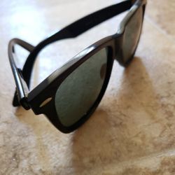 Sunglass Hut at Macy's - After- screws were adjusted properly