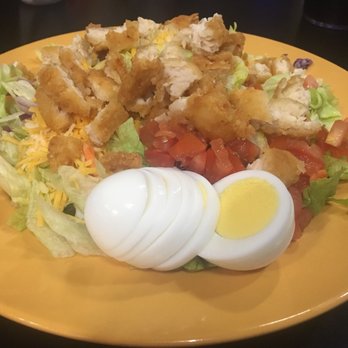 Beacon Club - Crispy chicken salad. Excellent - American Near Me - Mills, Wyoming Beacon Club - Crispy chicken salad. Excellent - American Near Me - Mills, Wyoming