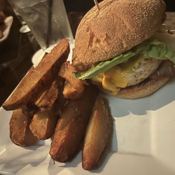 Bosscat Kitchen & Libations - GOLD MEDAL CHICKEN SANDWICH - New American Near Me - Houston, Texas