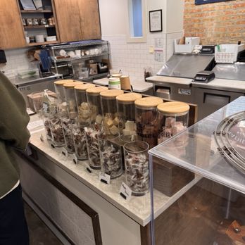Katherine Anne Confections - Chocolatiers & Shops Near Me - Chicago, Illinois Katherine Anne Confections - Chocolatiers & Shops Near Me - Chicago, Illinois