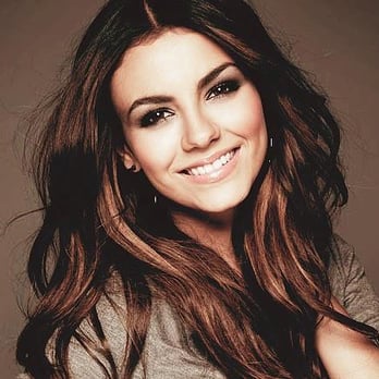 Contrasti London - Hair Extensions Near Me - London, XGL Contrasti London - Hair Extensions Near Me - London, XGL