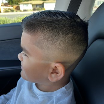Cisco's Barbershop - Haircut by Abe - Barbers Near Me - Riverside, California Cisco's Barbershop - Haircut by Abe - Barbers Near Me - Riverside, California