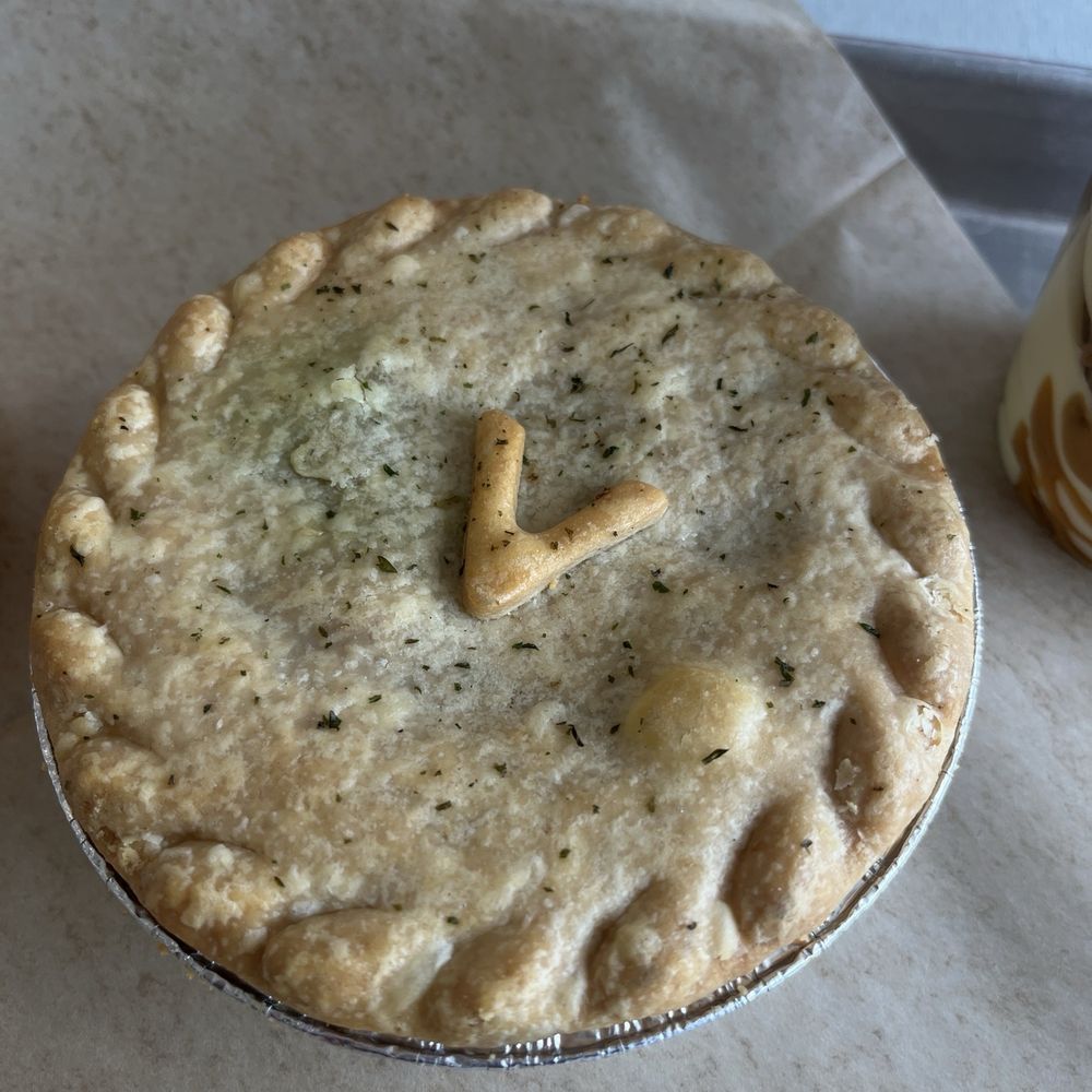 Crustees Eatery - Veggie Curry Pot Pie - Desserts Near Me - Los Angeles, California Crustees Eatery - Veggie Curry Pot Pie - Desserts Near Me - Los Angeles, California
