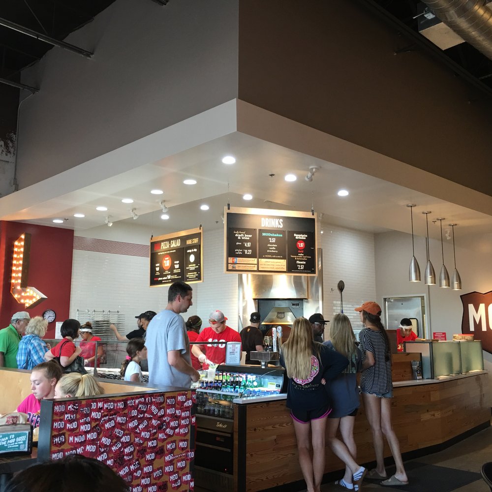 MOD Pizza - Ordering counter - Pizza Near Me - Katy, Texas MOD Pizza - Ordering counter - Pizza Near Me - Katy, Texas