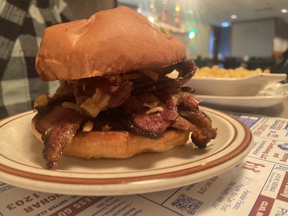 SMOKEY BUTTS BBQ & PIZZERIA Updated September 2024 8372 N Saginaw