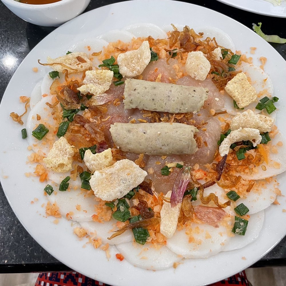 Lien Hue 3 - Banh beo and banh bot loc - Vietnamese Near Me - Westminster, California Lien Hue 3 - Banh beo and banh bot loc - Vietnamese Near Me - Westminster, California