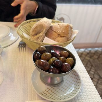 O Lutador - Cafeteria Near Me - Lisbon, 11 O Lutador - Cafeteria Near Me - Lisbon, 11