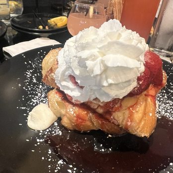 32 North - Strawberry ShortCake French Toast - Breakfast & Brunch Near Me - Valley Stream, New York