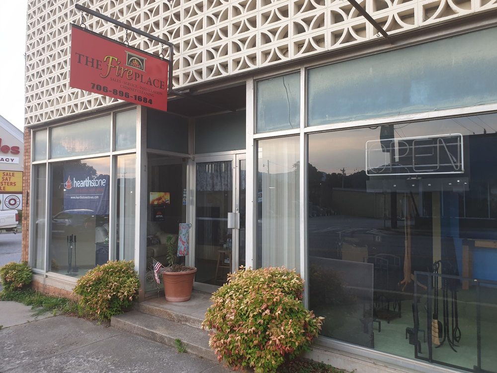THE FIREPLACE Updated September 2024 60 N Main St, Hiawassee