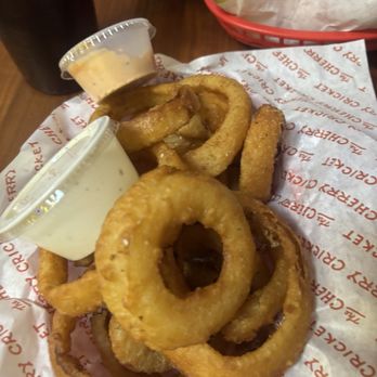 Cherry Cricket - Downtown - Onion Rings - Sports Bars Near Me - Denver, Colorado