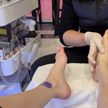 Downey Nails And Lashes - Nail Salons Near Me - Downey, California