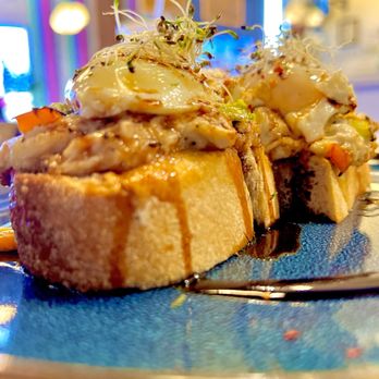 Cafe Mong - Crab Benedict - Breakfast & Brunch Near Me - Las Vegas, Nevada Cafe Mong - Crab Benedict - Breakfast & Brunch Near Me - Las Vegas, Nevada