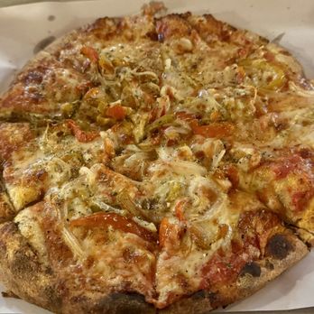 Modern Apizza - Small pizza with peppers, onions, and garlic - Pizza Near Me - New Haven, Connecticut