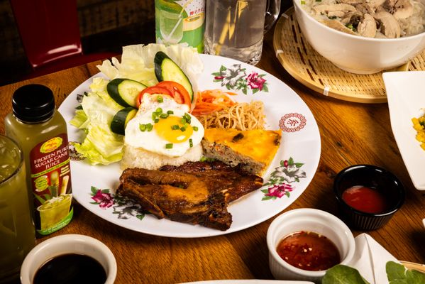 Bee's Vietnamese Street Food by null