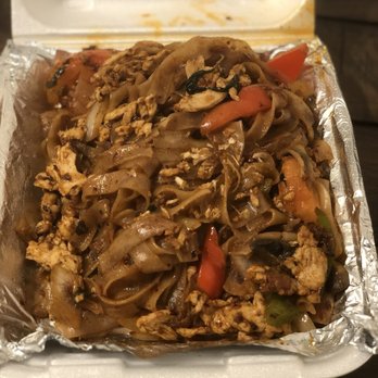 Thai Fix - Pad kee mao - Thai Near Me - Huntington Beach, California