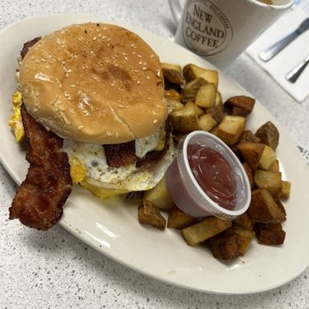 Handy's Lunch - Breakfast Sandwich-Home Fries - Breakfast & Brunch Near Me - Burlington, Vermont