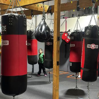 Toe 2 Toe Boxing - Go for it southpaw - Boxing Near Me - Keizer, Oregon Toe 2 Toe Boxing - Go for it southpaw - Boxing Near Me - Keizer, Oregon