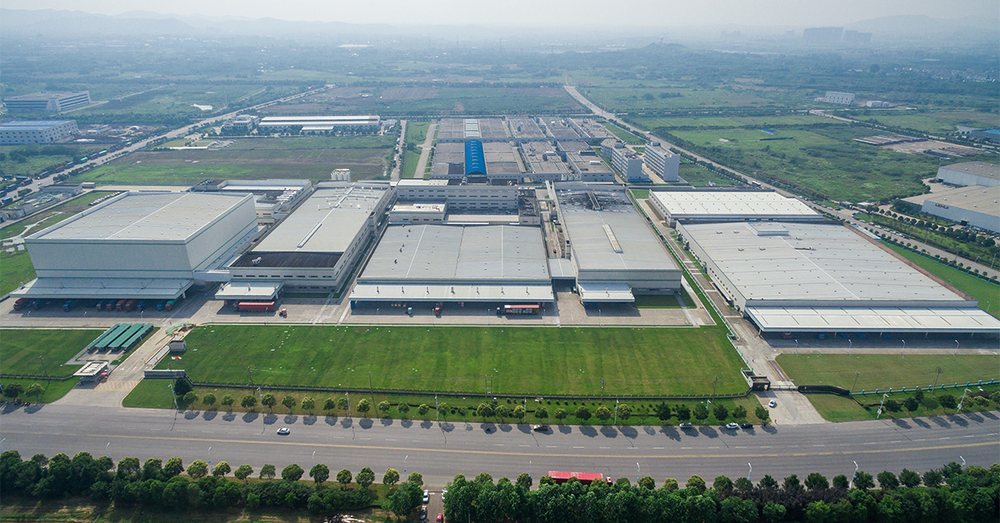 Slide of Dan Tennis Roofing