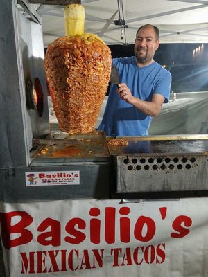 Basilios Tacos by null