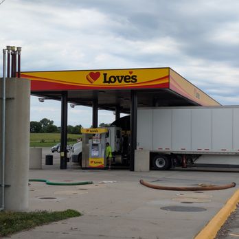 Love's Travel Stop - Love's Travel Stop, Lawrence Travel Plaza, Tonganoxie - Gas Stations Near Me - Lawrence, Kansas Love's Travel Stop - Love's Travel Stop, Lawrence Travel Plaza, Tonganoxie - Gas Stations Near Me - Lawrence, Kansas
