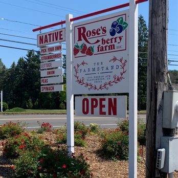 Rose’s Berry Farm - The Sign - Farms Near Me - Glastonbury, Connecticut