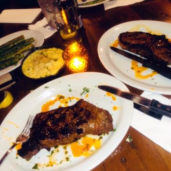 John Cutter - New York strip, Mac and cheese & asparagus - New American Near Me - Las Vegas, Nevada