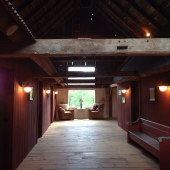Kingdom Farm Lodge - Lodging upstairs - Bed & Breakfast Near Me - Burke, Vermont Kingdom Farm Lodge - Lodging upstairs - Bed & Breakfast Near Me - Burke, Vermont