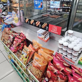 7-Eleven - Hot dog - Convenience Stores Near Me - Simi Valley, California