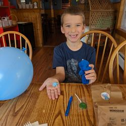 802 Longshots - We stopped here for a late lunch on way to camp. They had cute little grab bags for $3 with 5 prizes inside that my 6 year old loved!