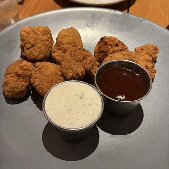 Barnes & Noble Kitchen - New American Near Me - Folsom, California