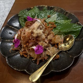 Valla Table - Pomelo Salad is very refreshing good combination with Salmon crunchy - Thai Near Me - New York, New York Valla Table - Pomelo Salad is very refreshing good combination with Salmon crunchy - Thai Near Me - New York, New York