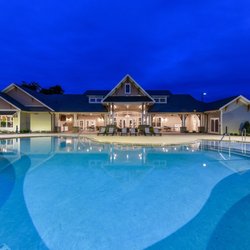 Legends North of Broad - Relaxing Salt Water Pool