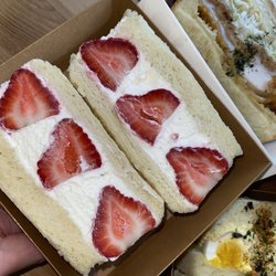 Nakama - Strawberries and Cream