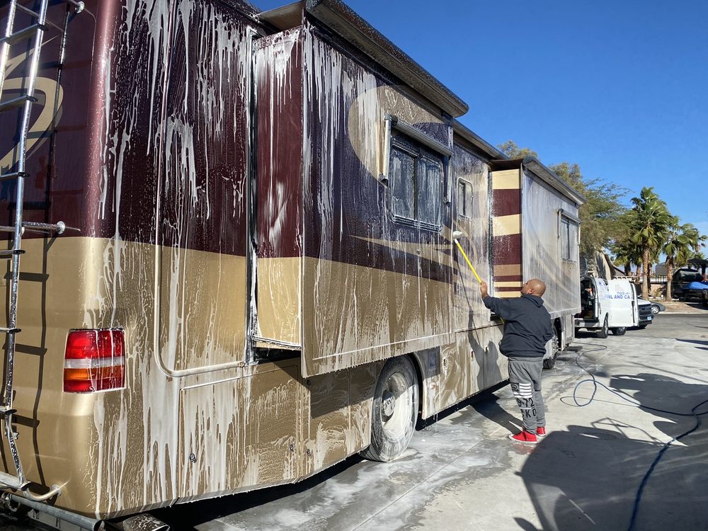 Bueno's Mobile Car Wash and Detailing, North Las Vegas Roadtrippers